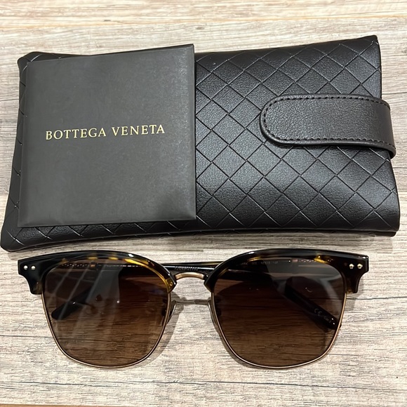 Bottega Veneta Accessories - Authentic Bottega Veneta Bronze Brown Sunglasses